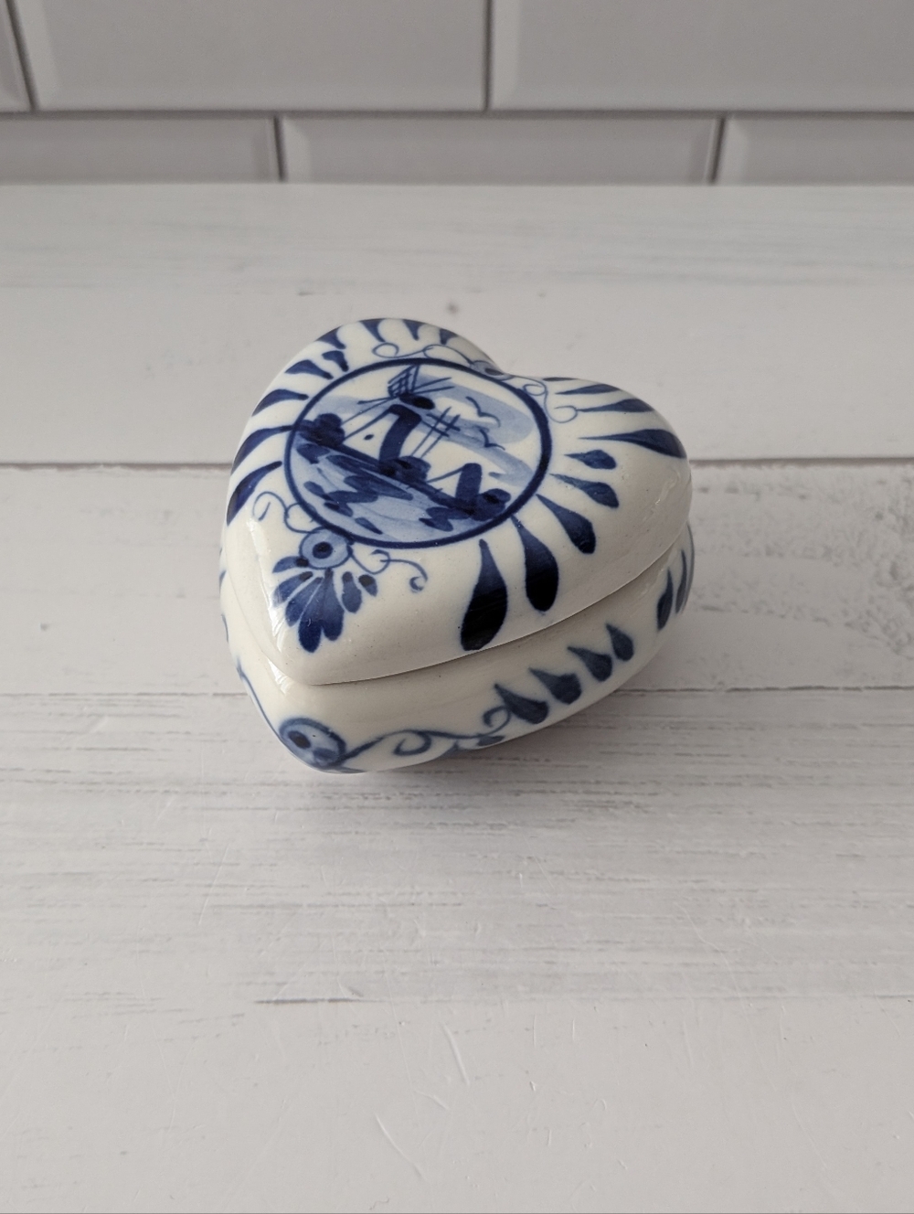 Vintage Royal Delft blue and white hand-painted heart ceramic trinket box